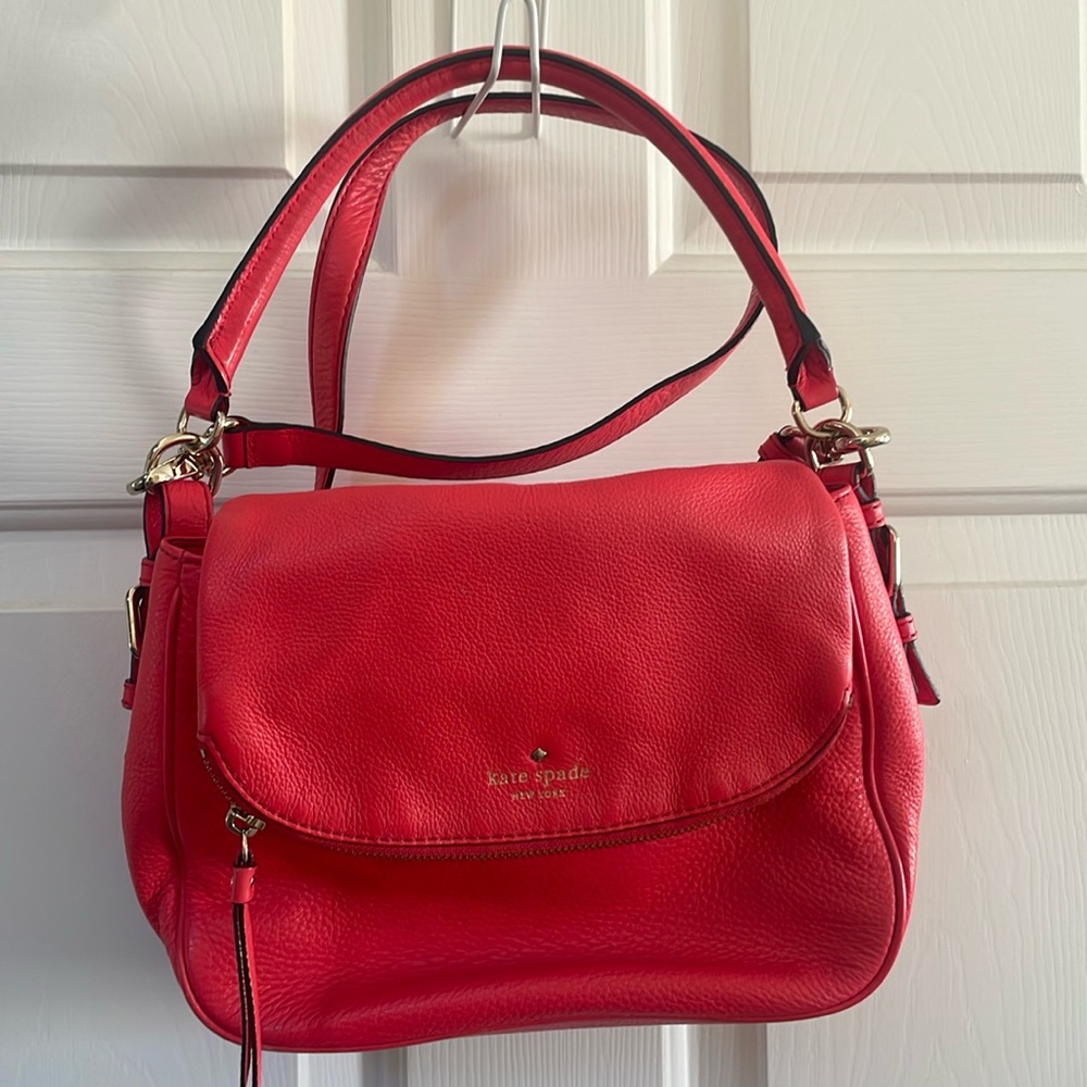Strawberry red 🍓Kate Spade crossbody purse